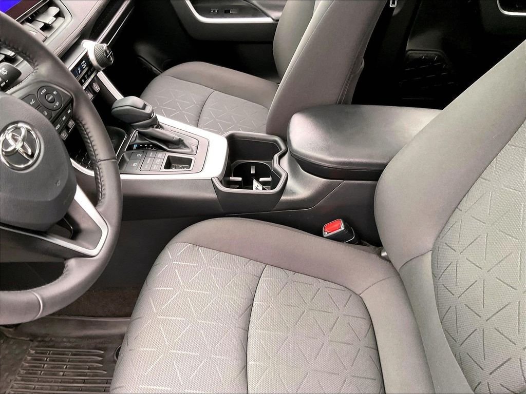 Used 2023 Toyota RAV4 XLE w/ Convenience Package AWD/4WD image 20