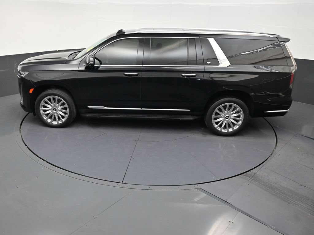 Used 2023 Cadillac Escalade ESV Premium Luxury AWD/4WD image 13