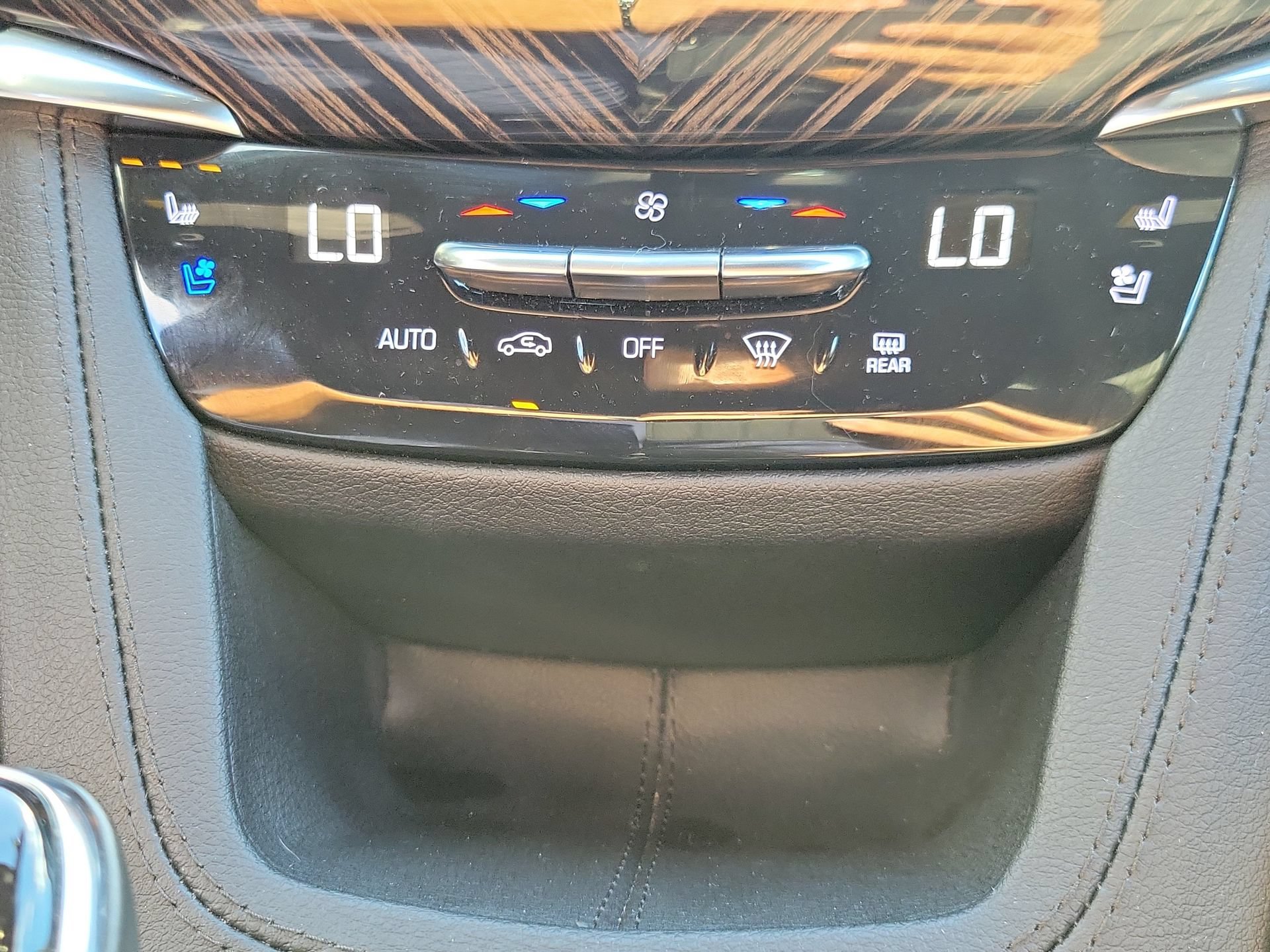 Used 2024 Cadillac XT6 Premium Luxury FWD image 42