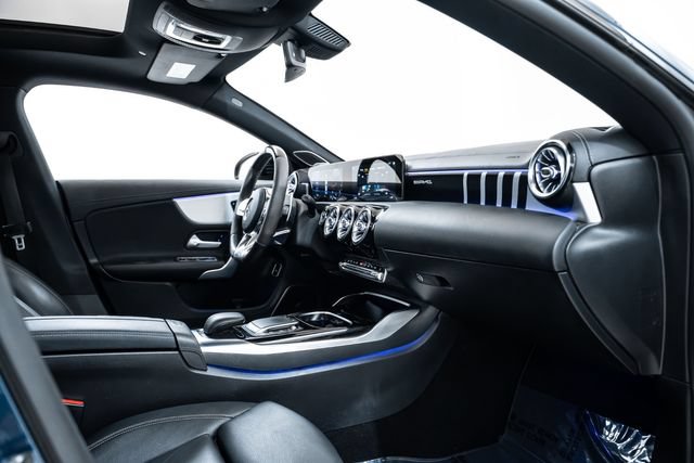 Used 2021 Mercedes-Benz CLA 35 AMG 4MATIC image 26