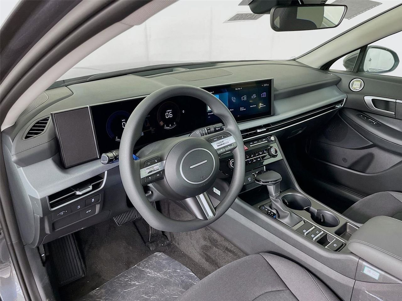 New 2026 Hyundai Sonata SE FWD image 12