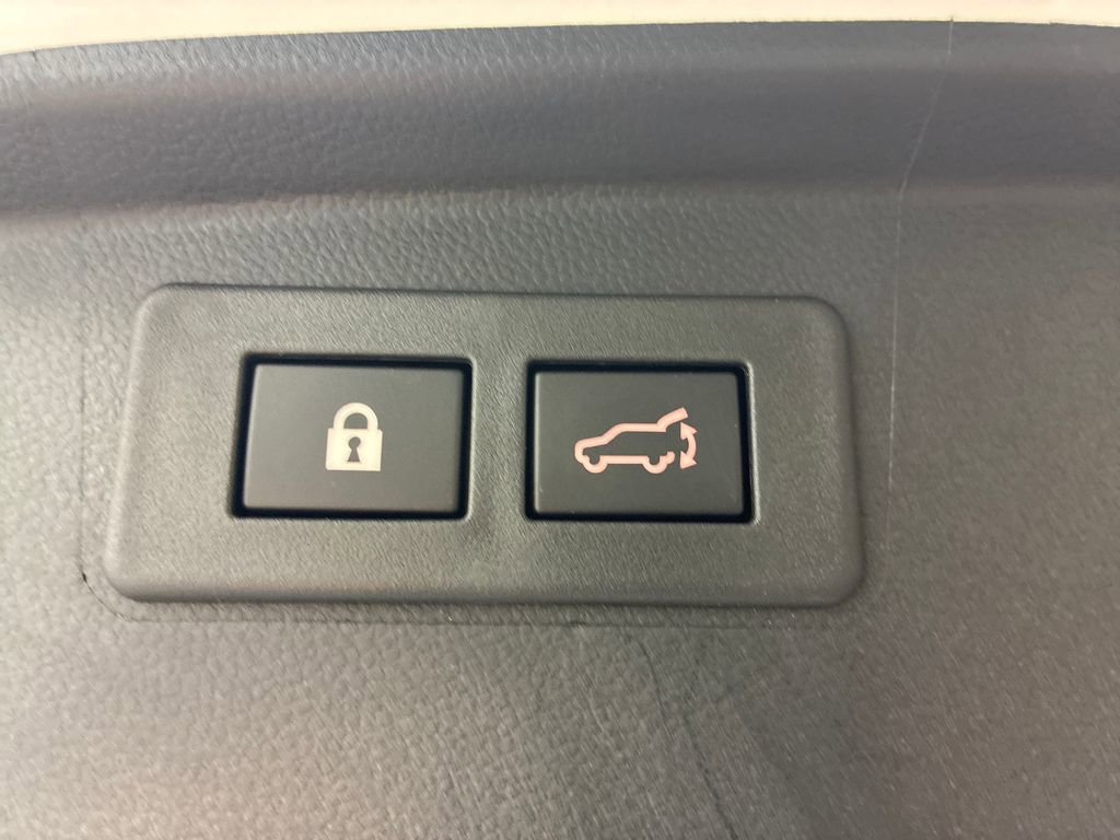 Certified 2025 Subaru Outback Premium AWD/4WD image 30