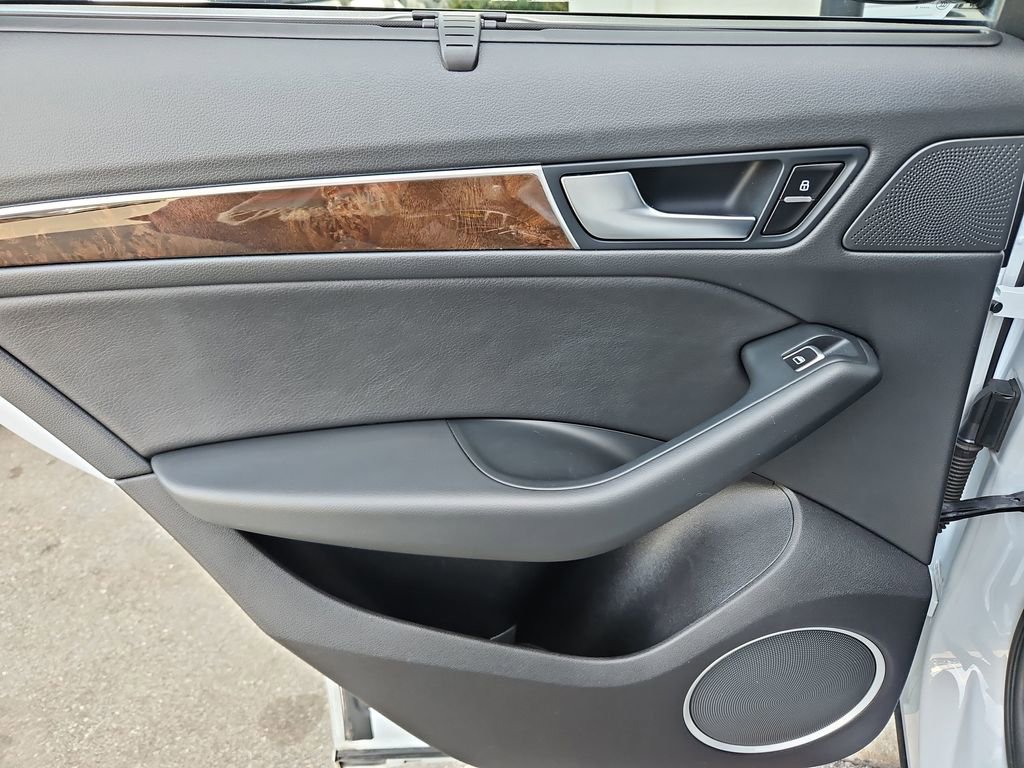 Used 2016 Audi Q5 3.0T Prestige w/ Prestige Package image 31