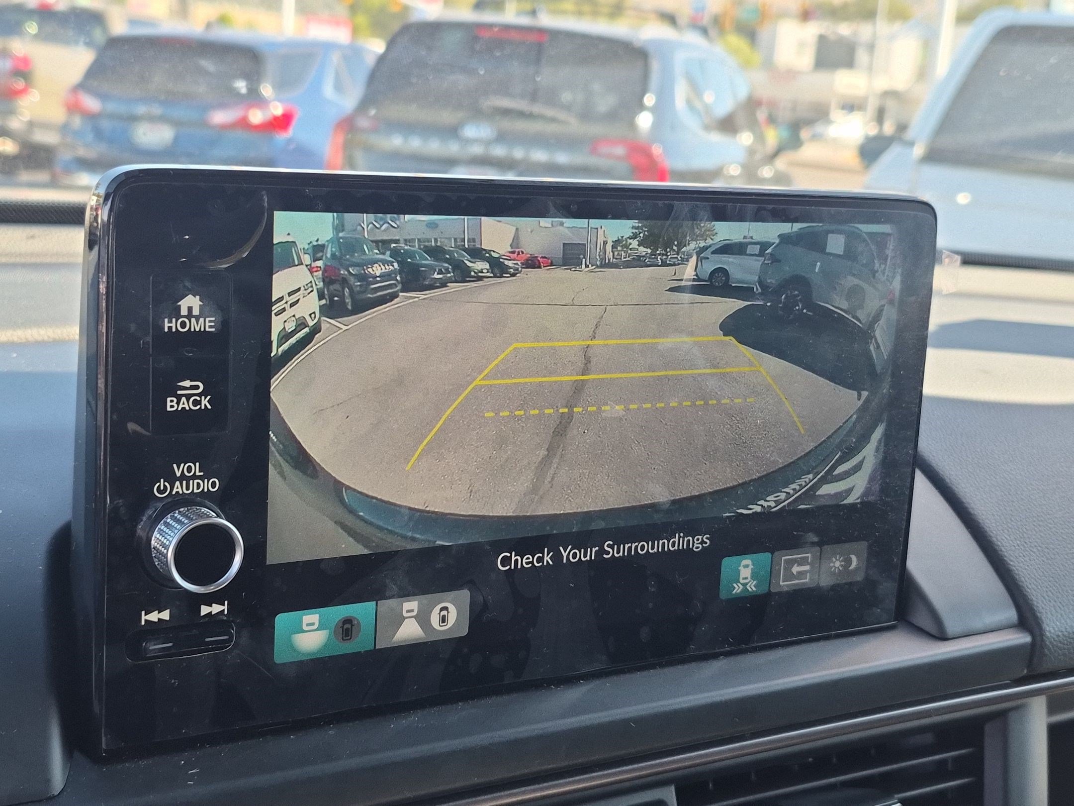 Used 2025 Honda Pilot TrailSport image 24