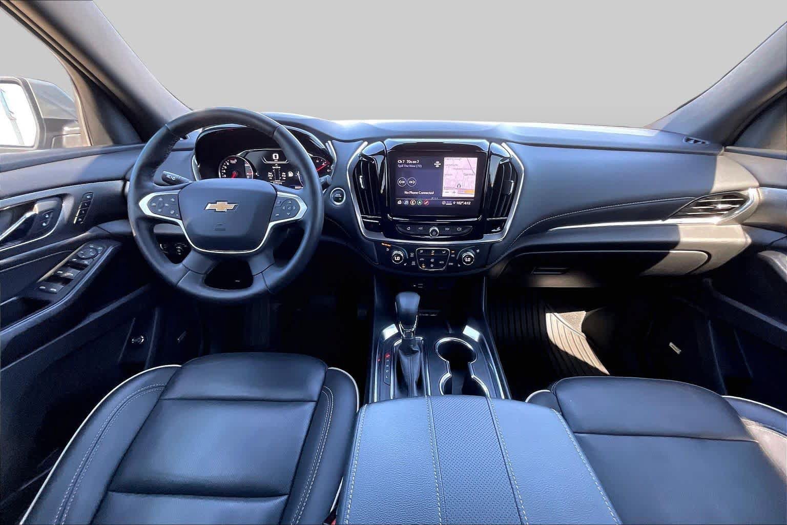 Used 2023 Chevrolet Traverse Premier AWD/4WD image 16