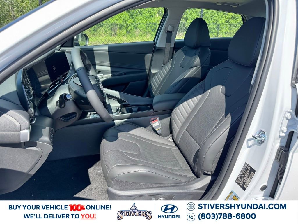Certified 2025 Hyundai Elantra Limited image 19