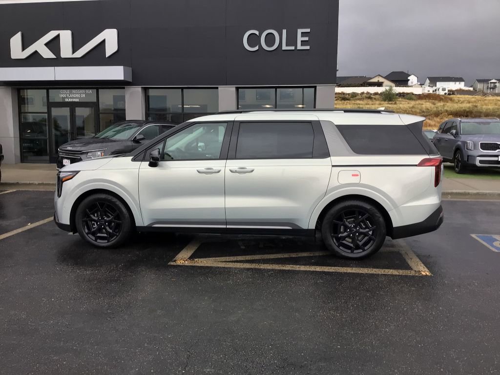 New 2026 Kia Carnival image 3