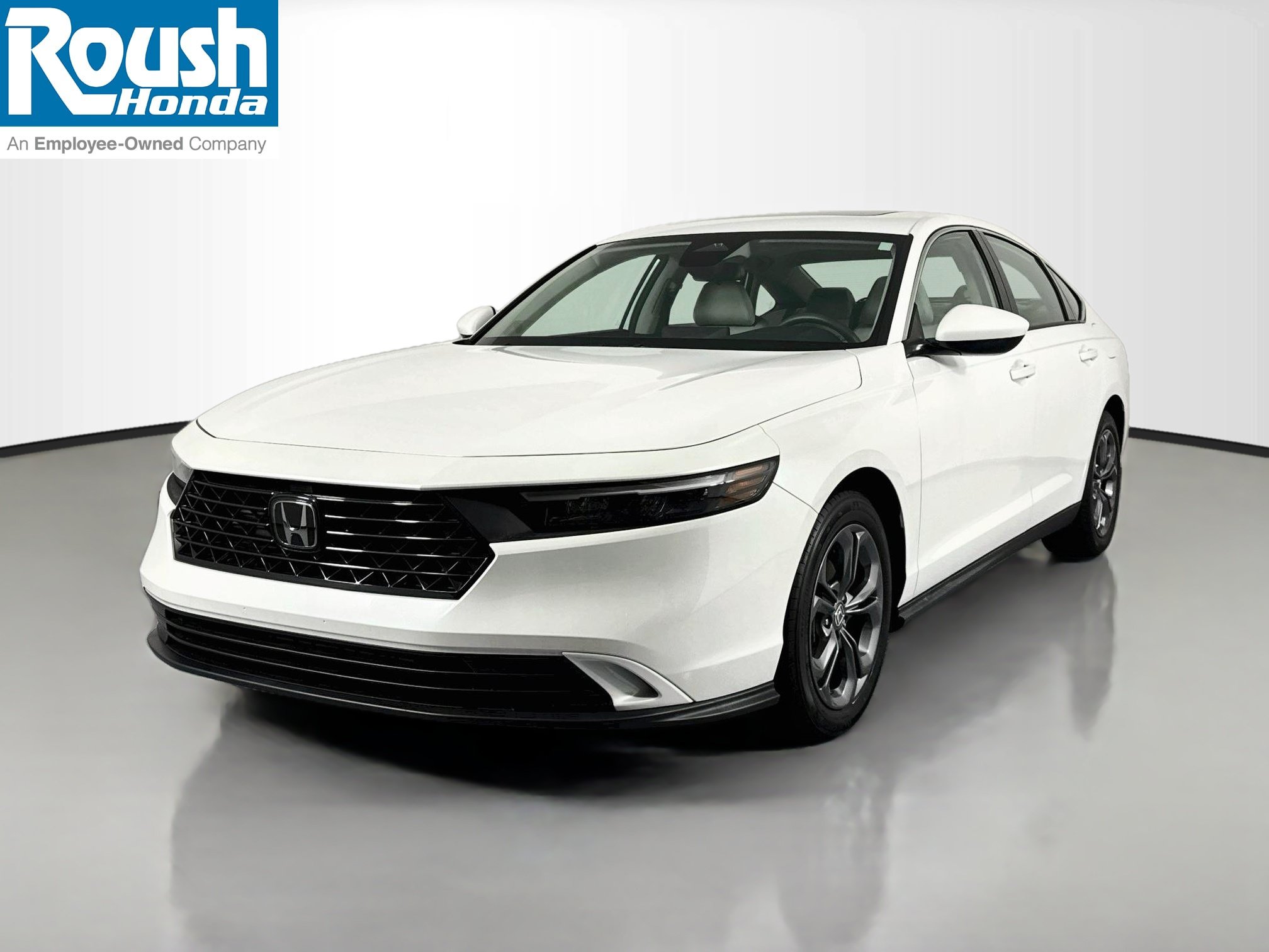Certified 2023 Honda Accord EX image 1