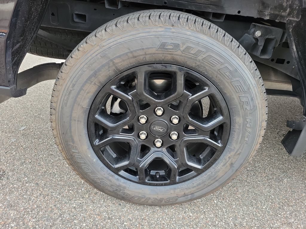Used 2024 Ford F150 XLT w/ XLT Black Appearance Package RWD image 6
