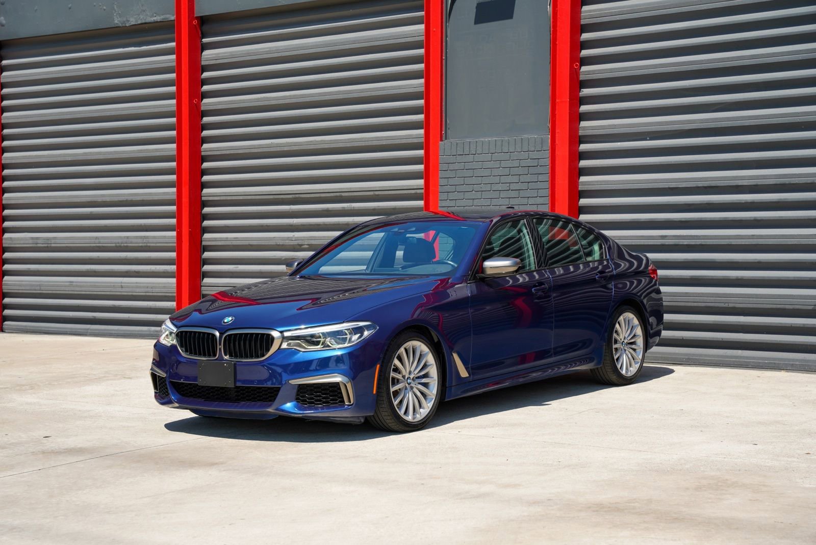 Used 2020 BMW M550i xDrive w/ Dynamic Handling Package AWD/4WD video 1