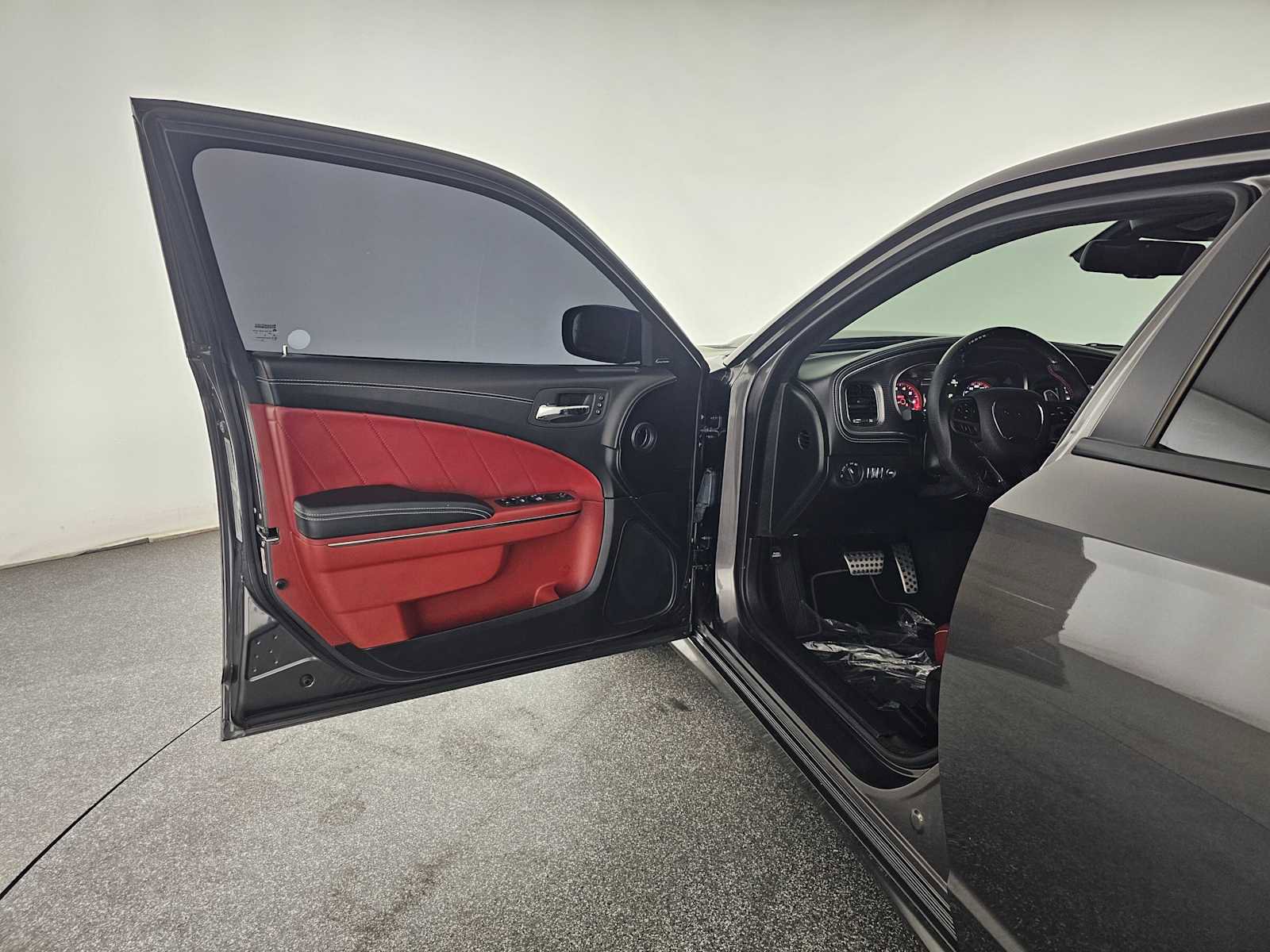 Used 2023 Dodge Charger SRT Hellcat w/ Harman/Kardon Audio Group image 19