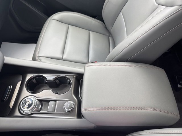 New 2025 Ford Explorer Active image 32