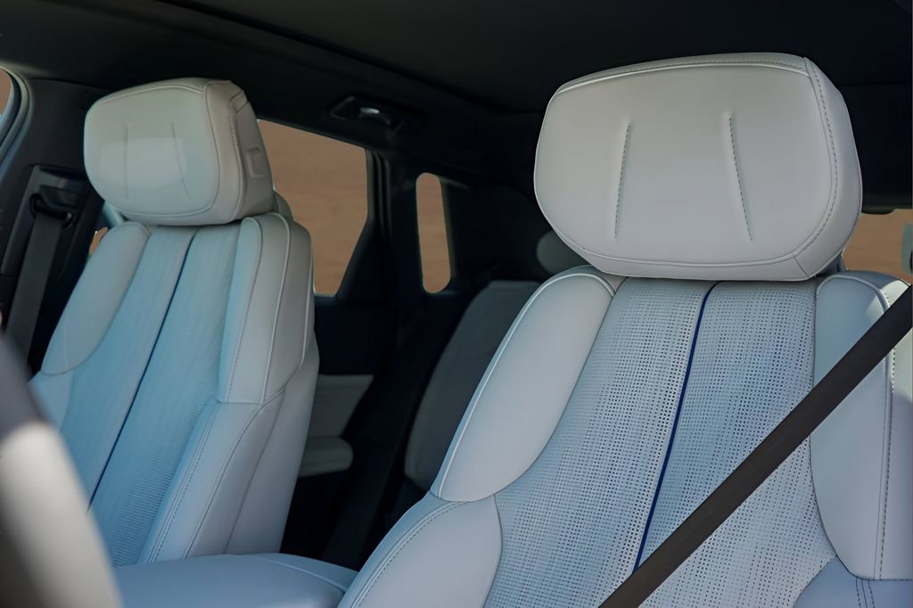 New 2026 Cadillac Lyriq Luxury w/ LPO, Floor Liner Package image 11