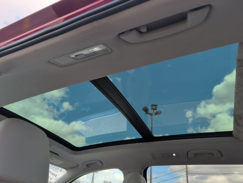 Used 2018 Volkswagen Tiguan SE w/ Panoramic Sunroof Package image 20