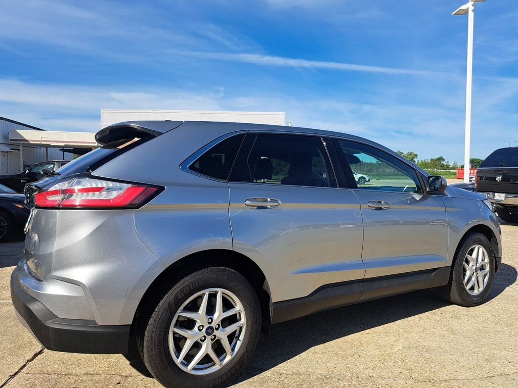 Used 2022 Ford Edge SEL w/ Convenience Package image 5