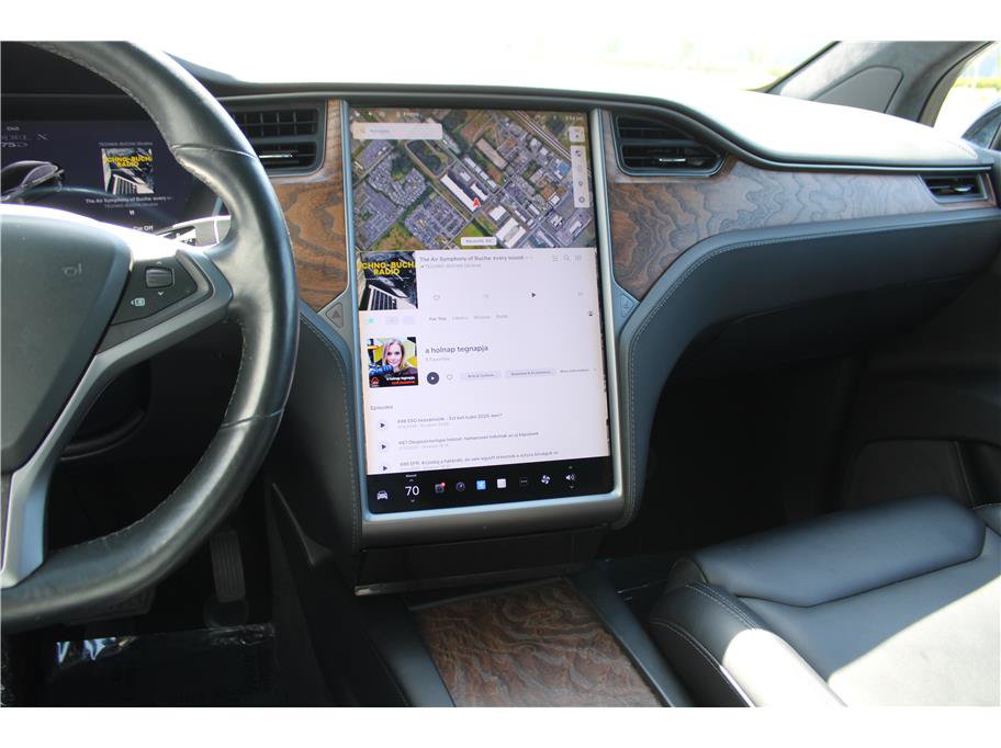 Used 2018 Tesla Model X 75D AWD/4WD image 21