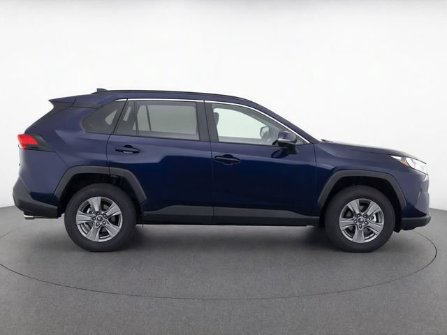 Used 2025 Toyota RAV4 XLE AWD/4WD image 8
