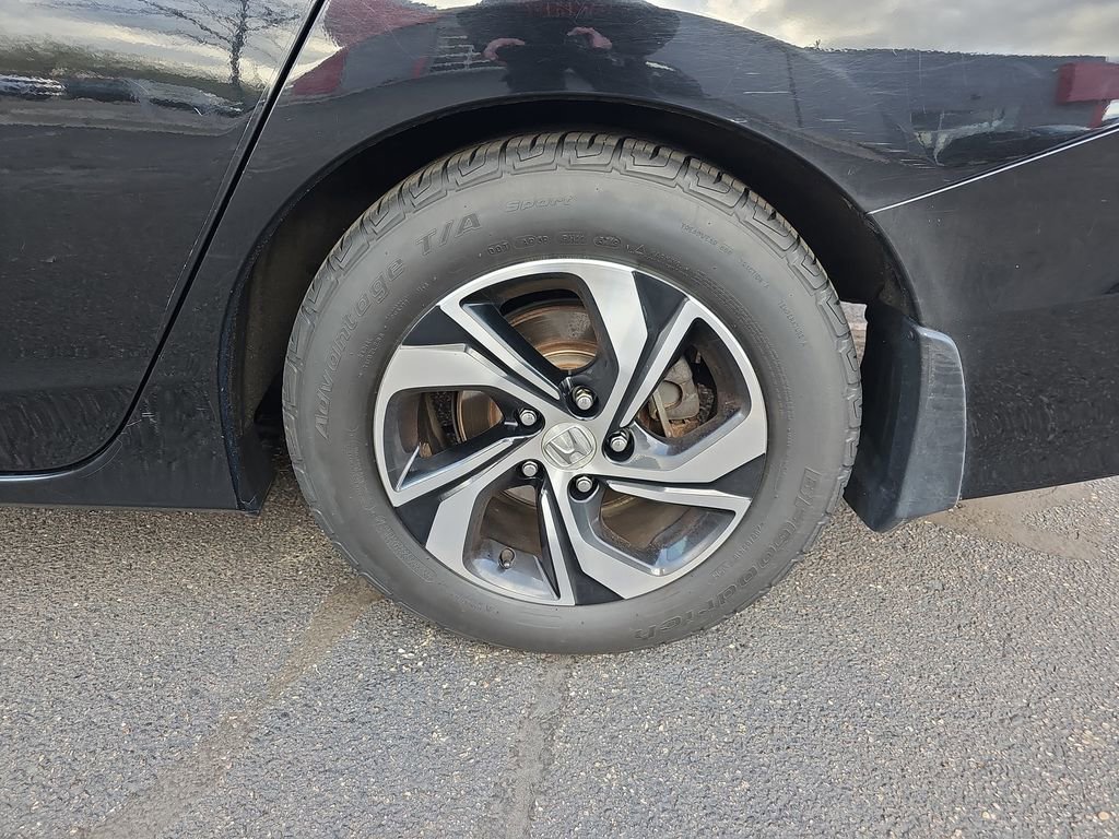 Used 2016 Honda Accord LX image 31