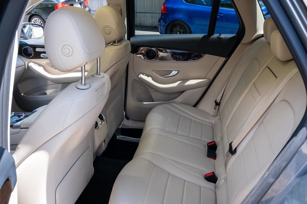 Used 2019 Mercedes-Benz GLC 300 image 19