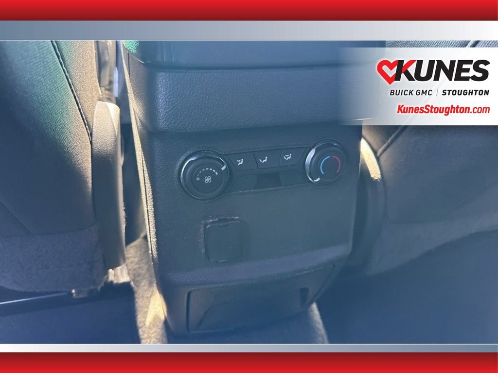 Used 2015 Ford Explorer XLT AWD/4WD image 44