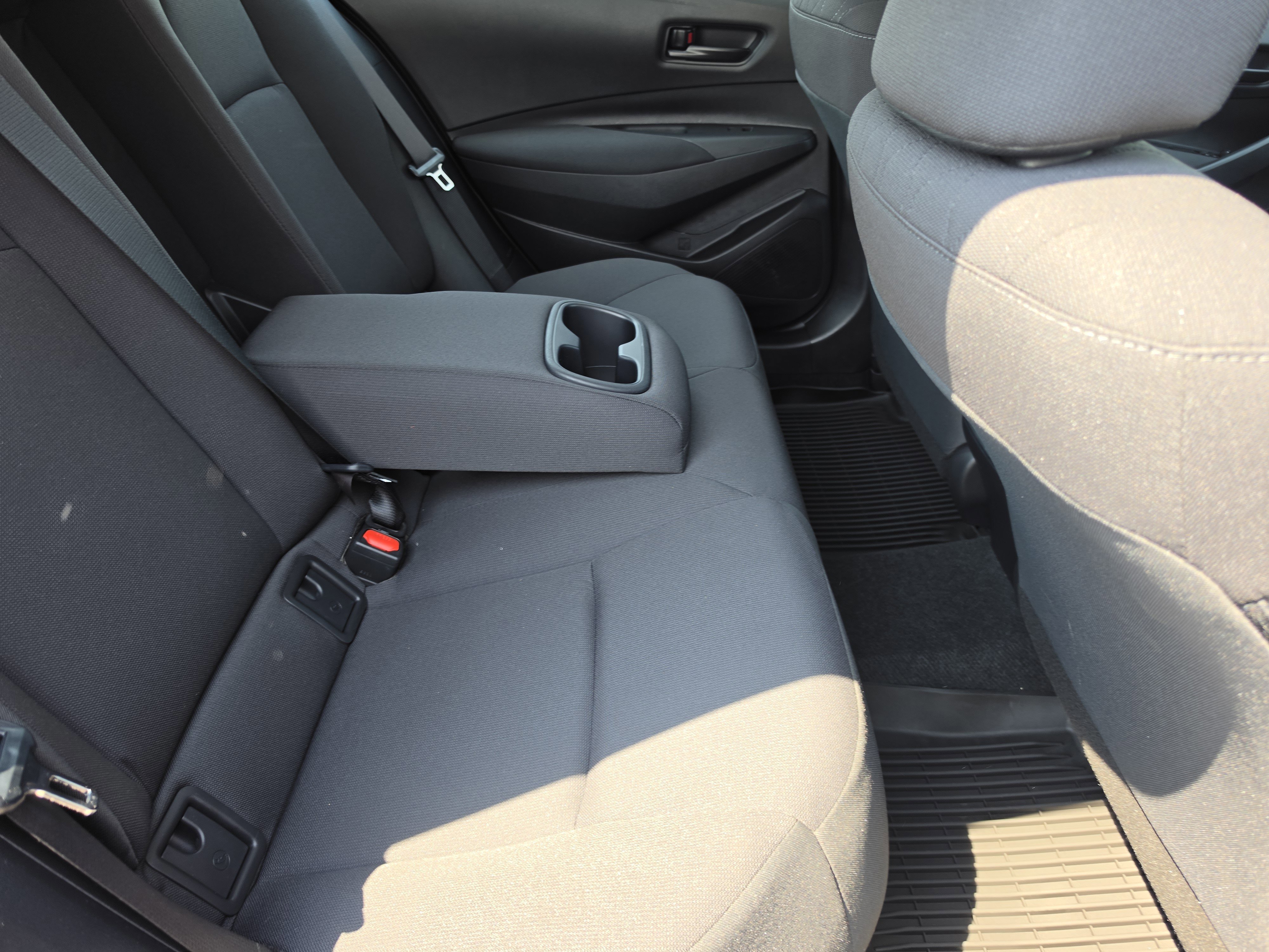 Used 2023 Toyota Corolla LE FWD image 11