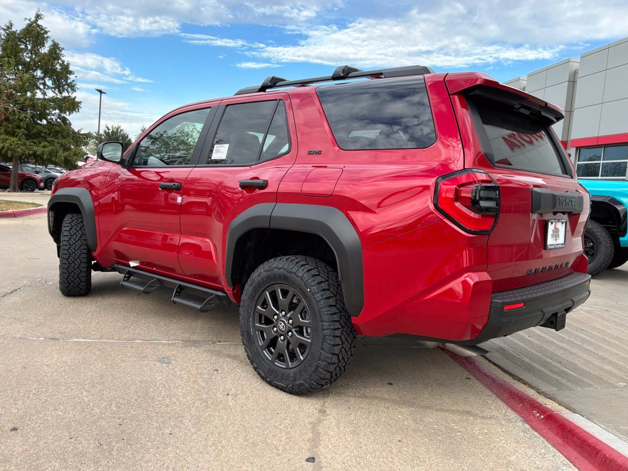New 2026 Toyota 4Runner SR5 AWD/4WD image 7