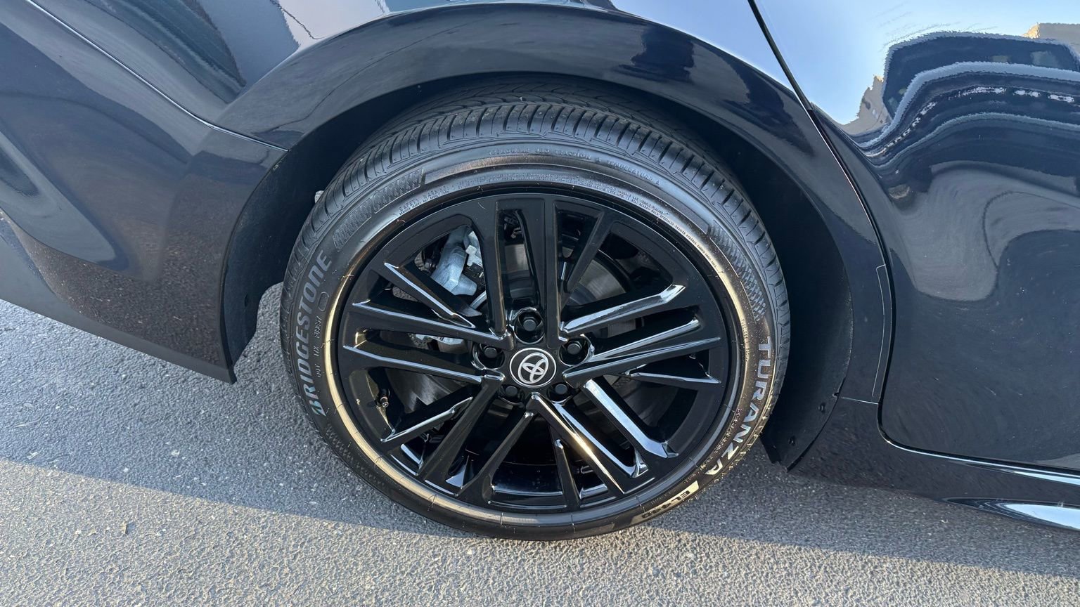 Used 2025 Toyota Camry SE image 18