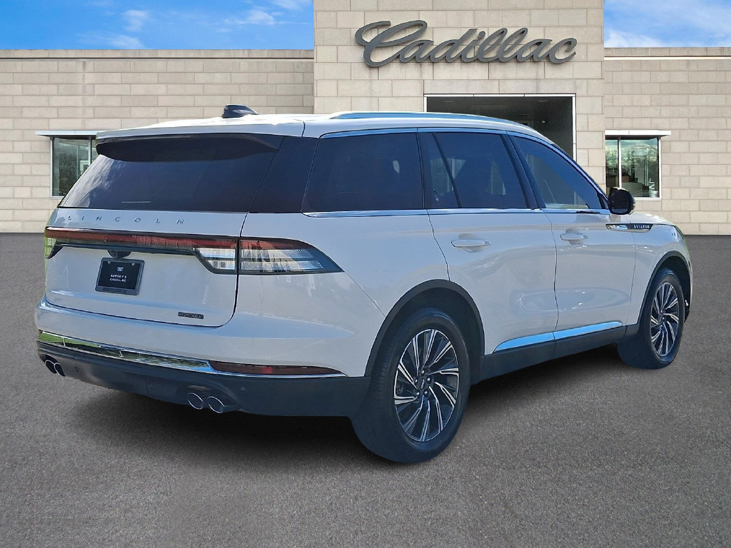 Used 2025 Lincoln Aviator AWD image 8
