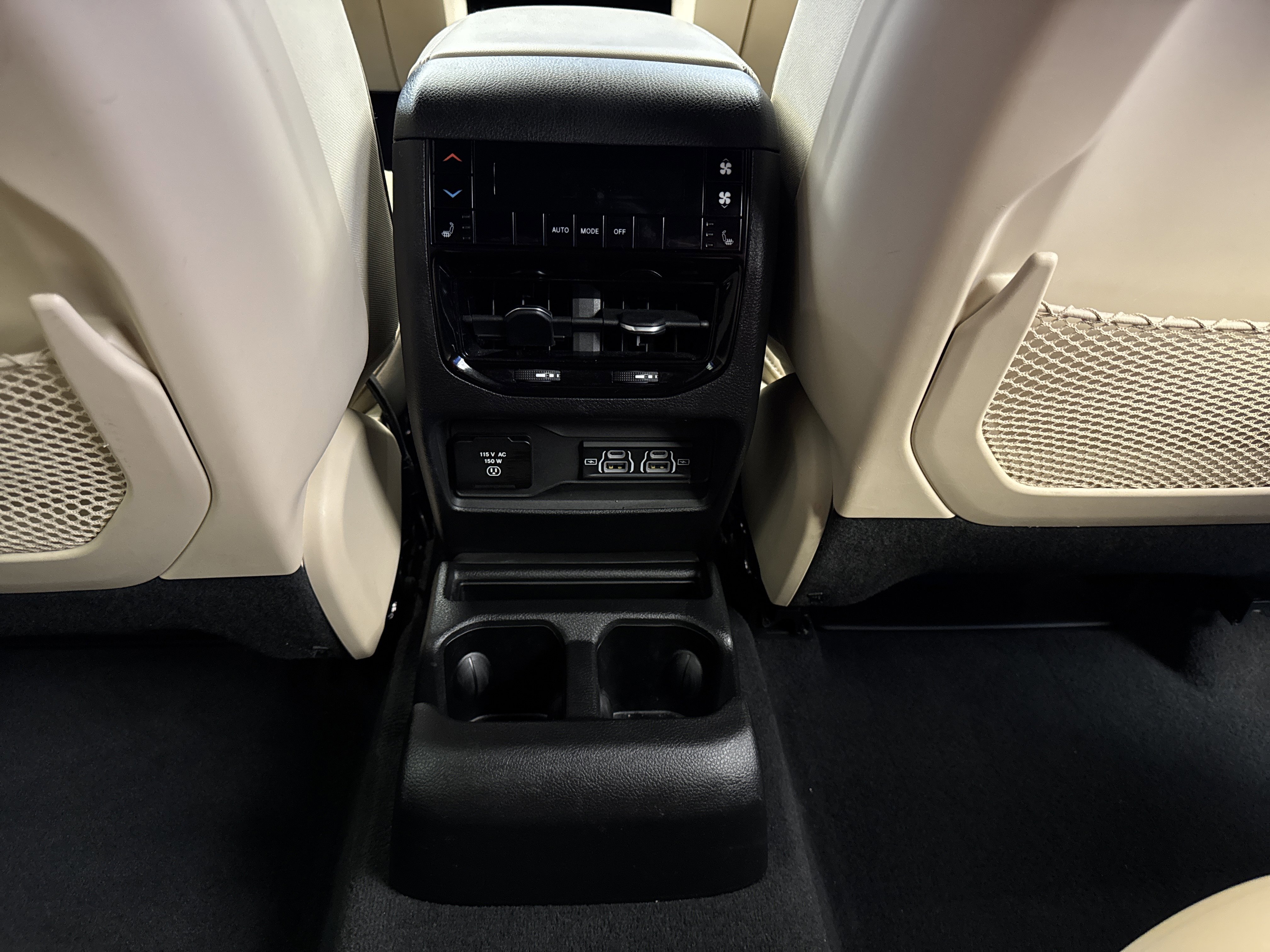 Used 2023 Jeep Grand Cherokee L Limited image 27