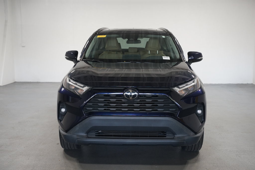 Used 2022 Toyota RAV4 XLE Premium FWD image 2