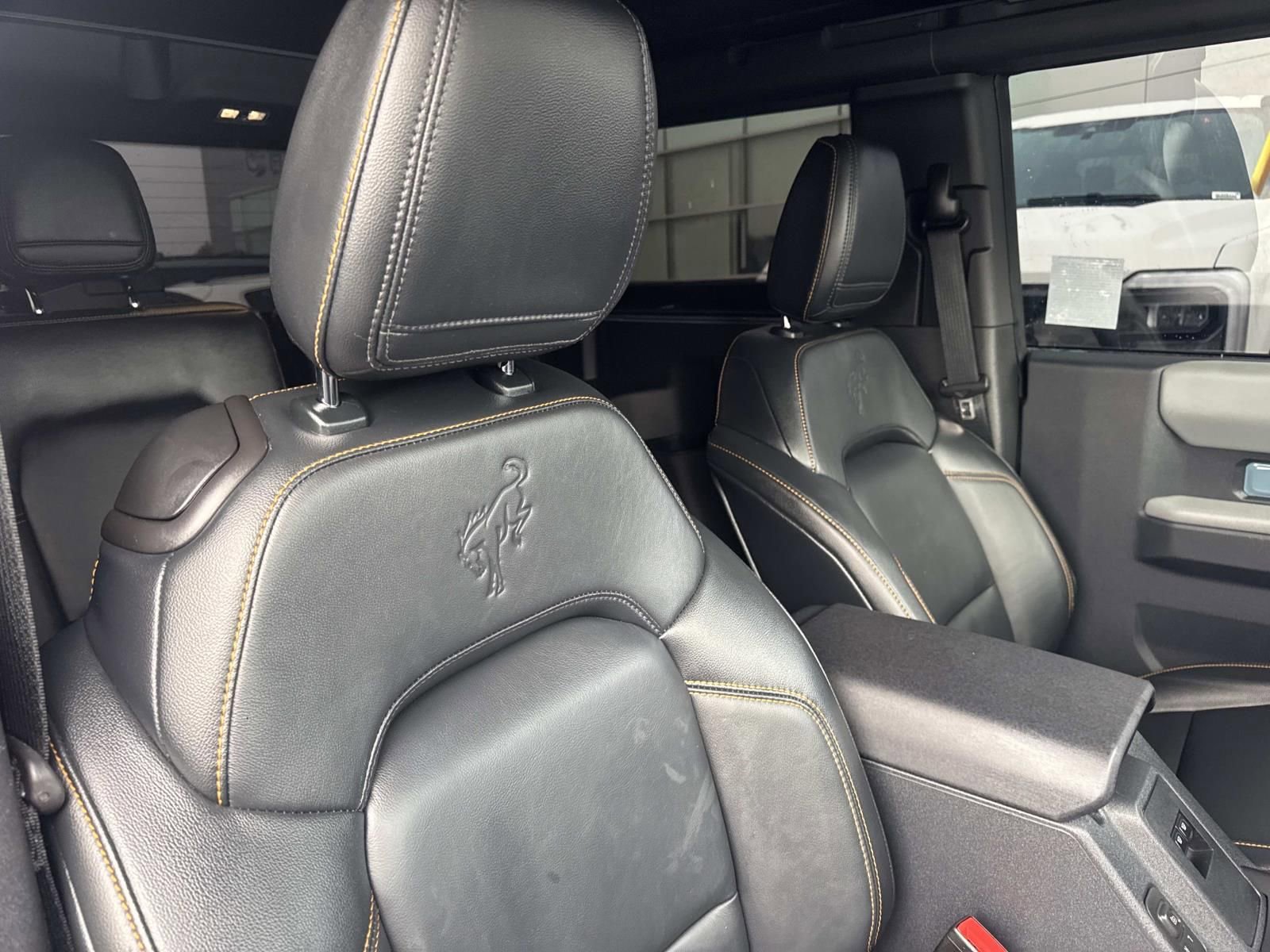 Used 2023 Ford Bronco Badlands image 33