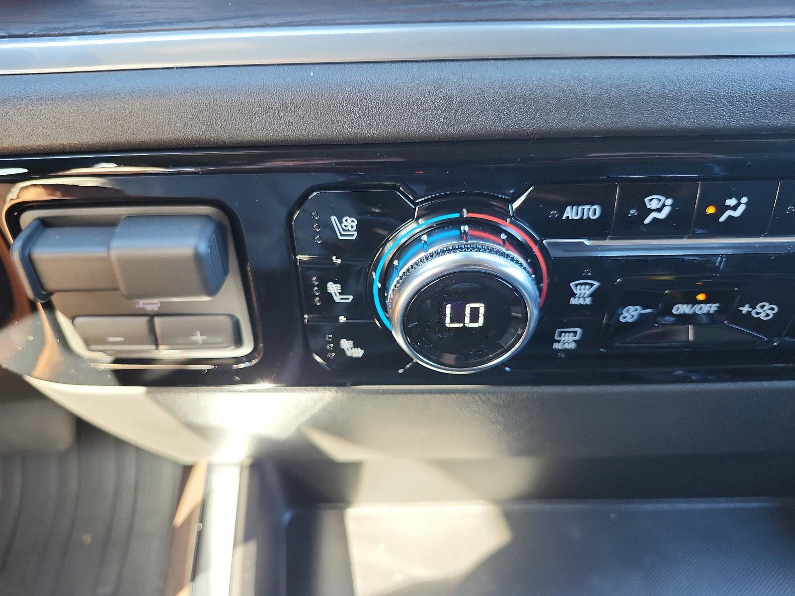 New 2026 GMC Sierra 1500 SLT w/ SLT Premium Plus Package image 18