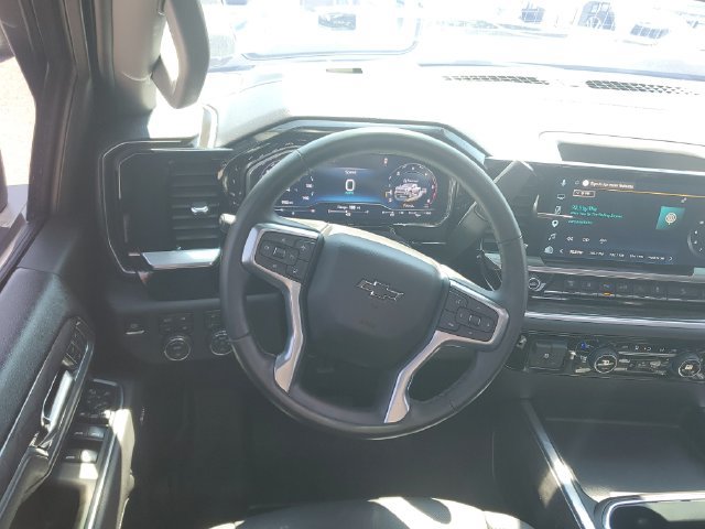 Used 2025 Chevrolet Silverado 2500 LTZ w/ Trail Boss Package AWD/4WD image 12
