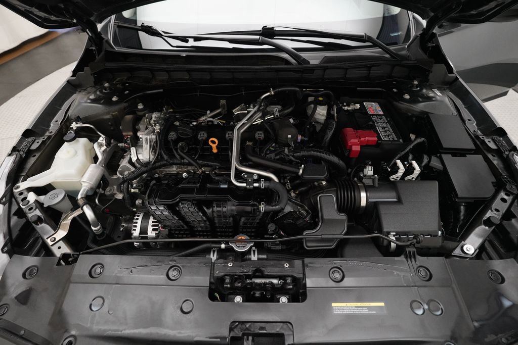 Certified 2025 Nissan Altima 2.5 SV AWD/4WD image 3