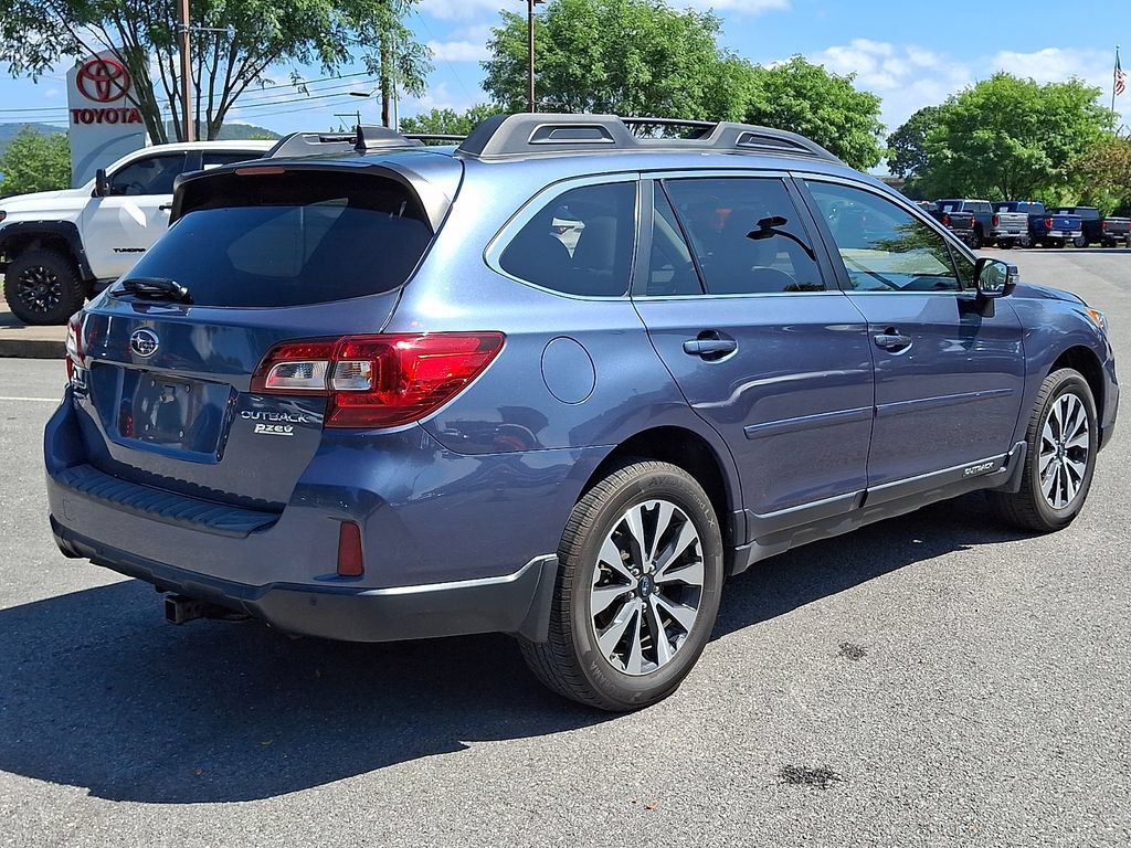 Used 2017 Subaru Outback 2.5i Limited AWD/4WD image 9