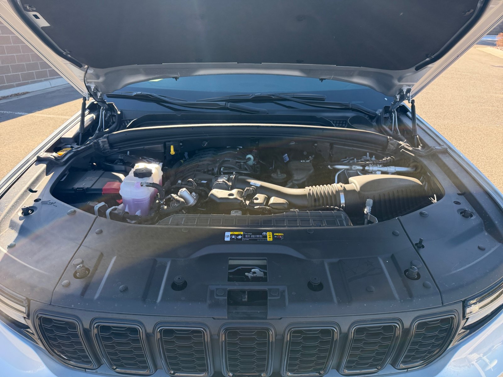 New 2025 Jeep Grand Cherokee L Altitude AWD/4WD image 22