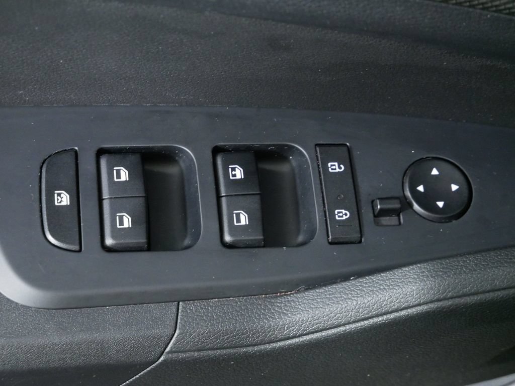 Used 2023 Kia Sportage LX AWD/4WD image 21