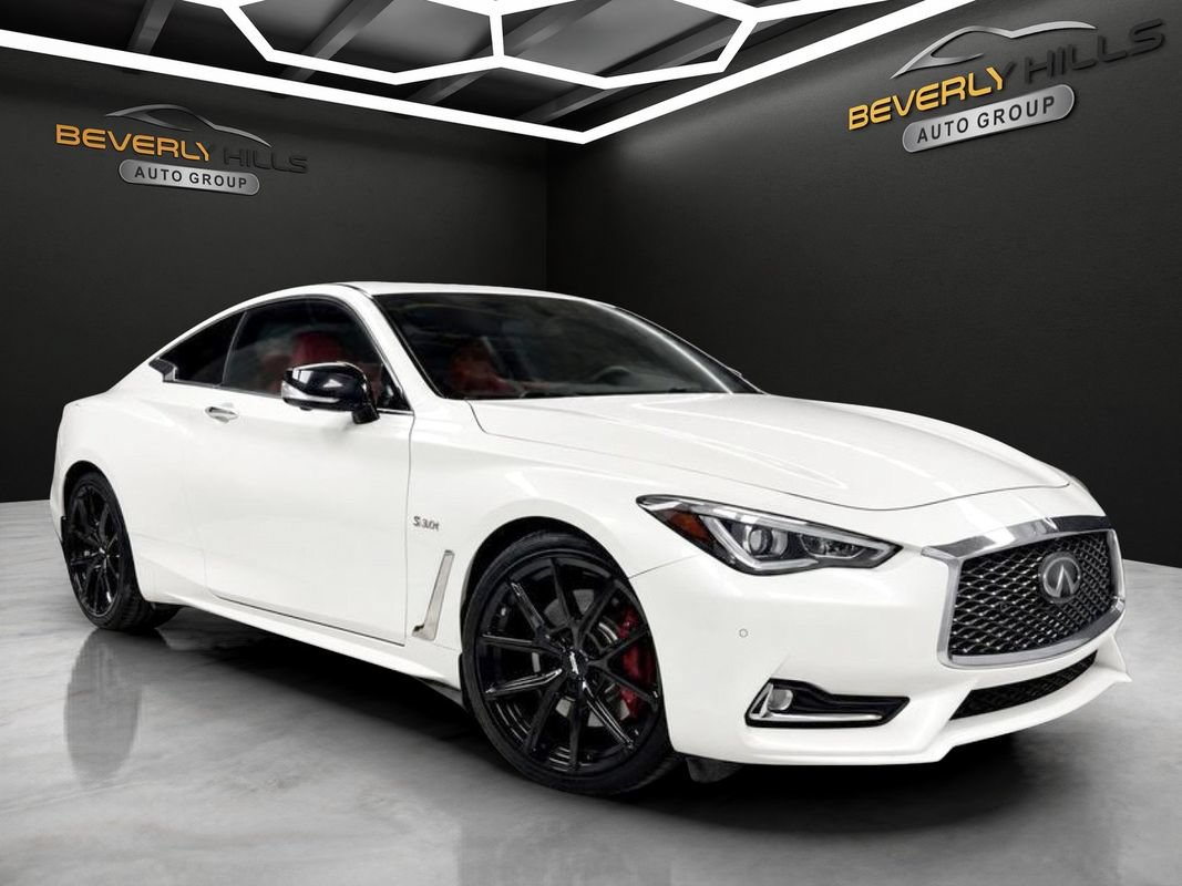 Used 2019 INFINITI Q60 Red Sport 400 AWD/4WD image 7