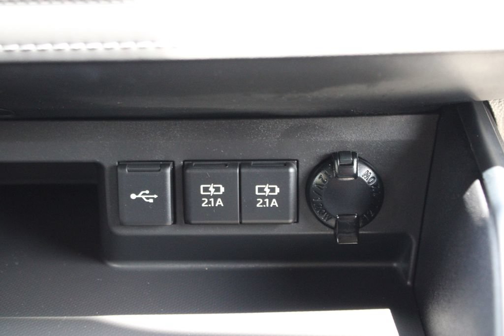Used 2021 Toyota Highlander Platinum AWD/4WD image 23