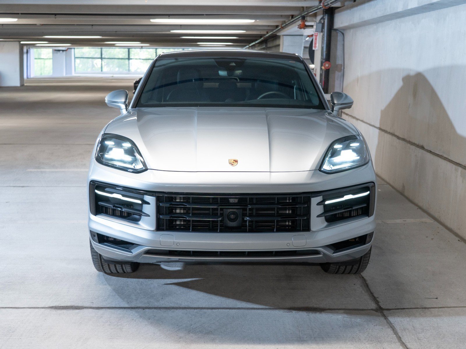 Certified 2024 Porsche Cayenne GTS AWD/4WD image 6