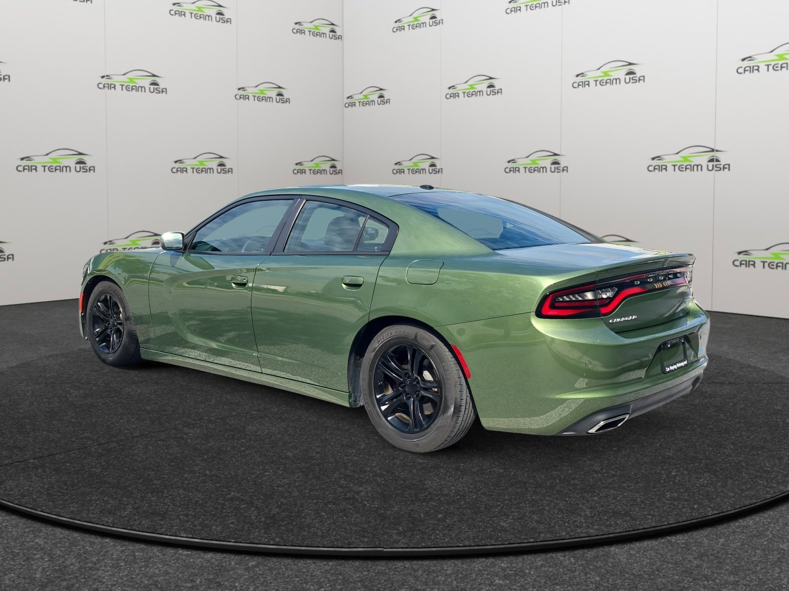 Used 2022 Dodge Charger SXT image 3