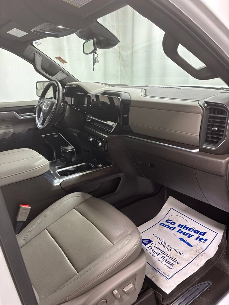 Used 2025 GMC Sierra 1500 SLT AWD/4WD image 26