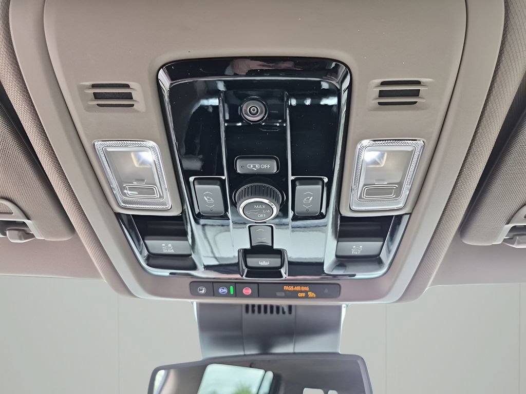 New 2026 GMC Yukon XL Denali w/ Sun & Power Step Package AWD/4WD image 46