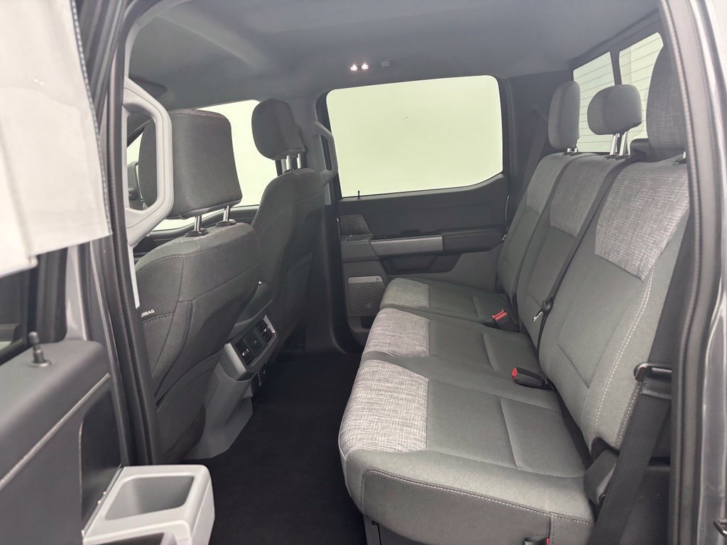 Used 2023 Ford F250 XLT w/ XLT Premium Package AWD/4WD image 36