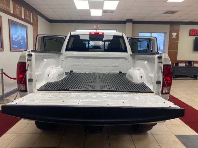 Used 2017 RAM 2500 SLT image 8