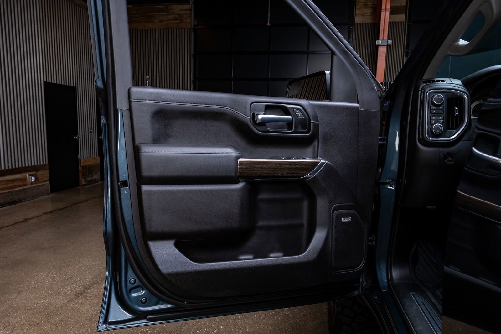 Used 2020 Chevrolet Silverado 1500 RST w/ All-Star Edition AWD/4WD image 33