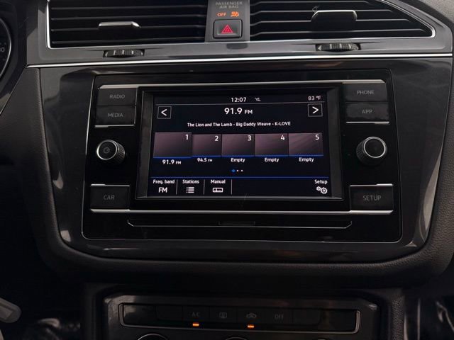 Used 2020 Volkswagen Tiguan S image 17