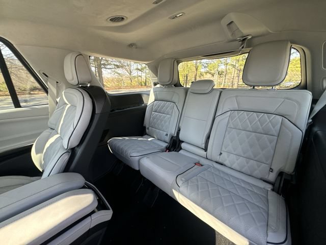 New 2026 Lincoln Navigator Black Label AWD/4WD image 24