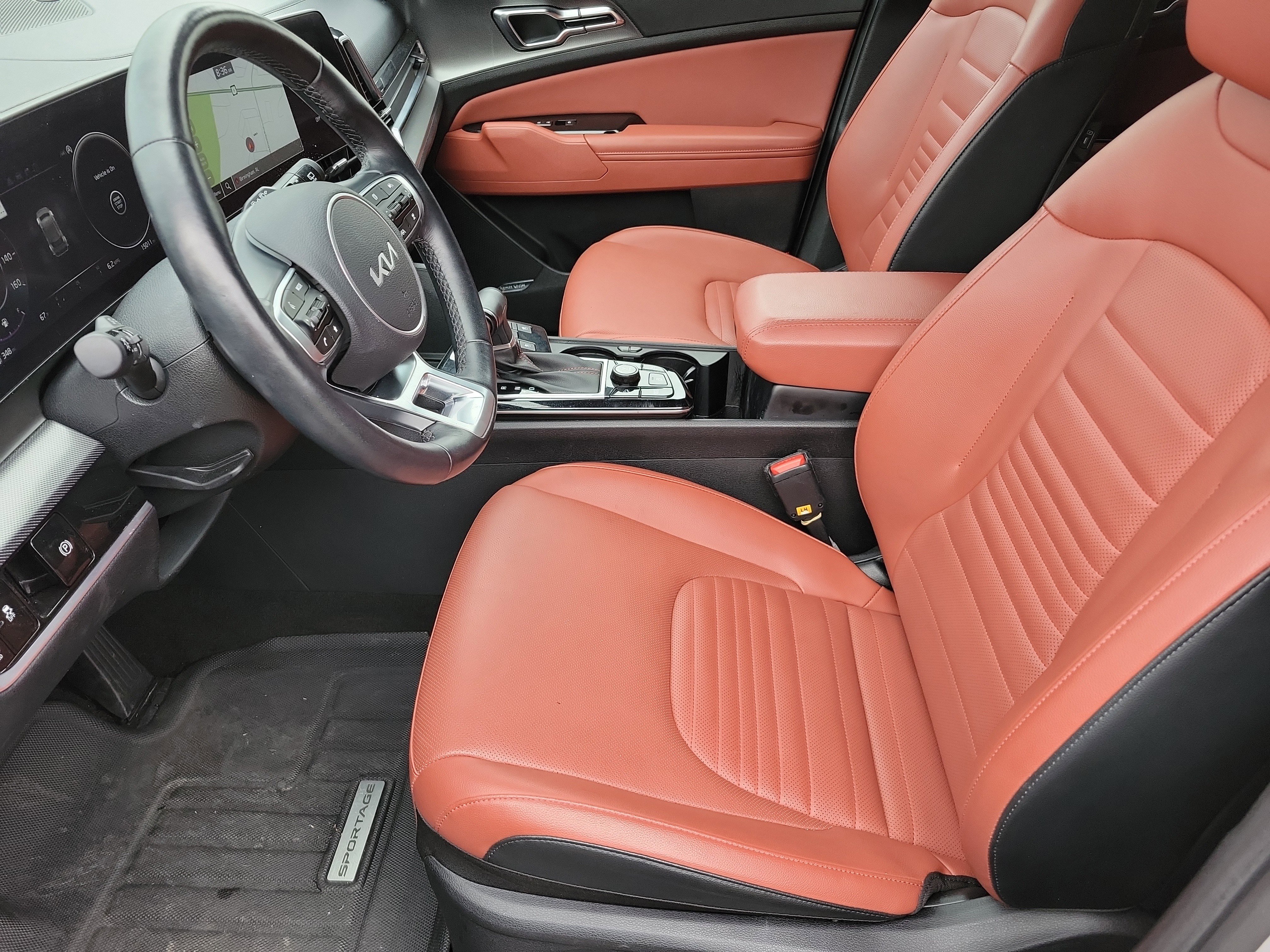 Used 2024 Kia Sportage SX image 3