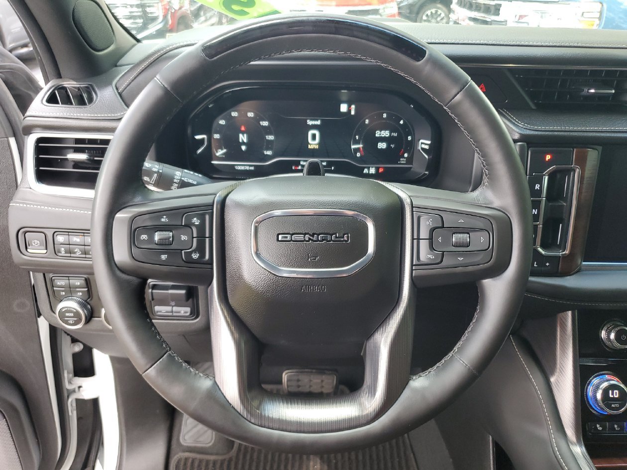 Used 2023 GMC Yukon XL Denali Ultimate AWD/4WD image 20